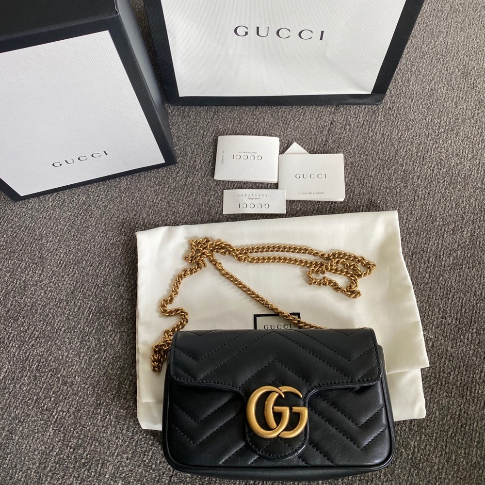 Gucci GG marmont super mini bag